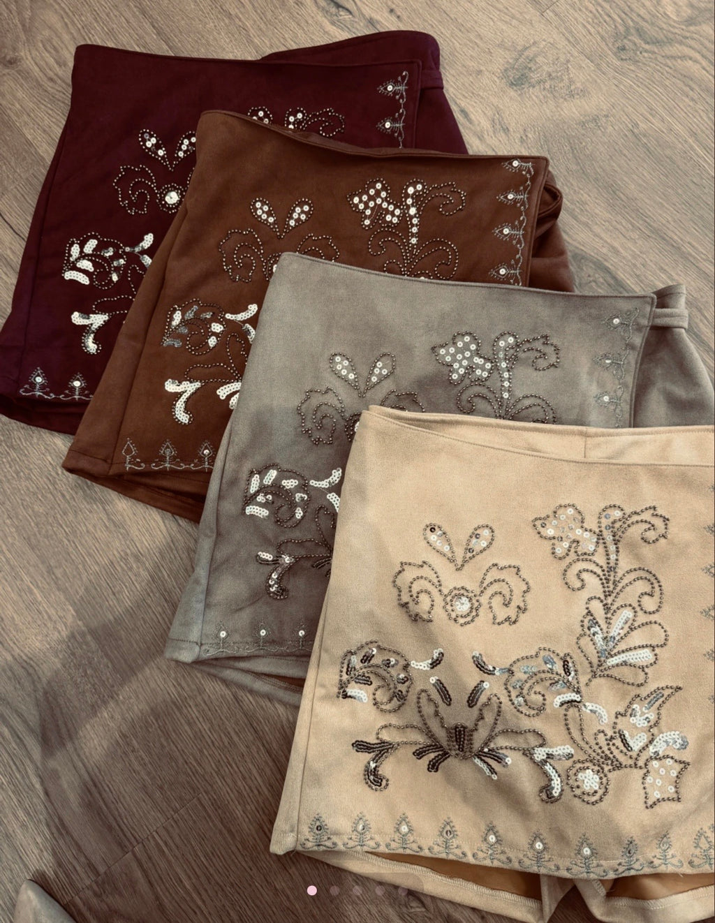 Short Pollera Logi