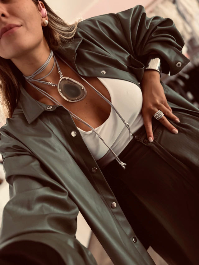 Chocker Isa