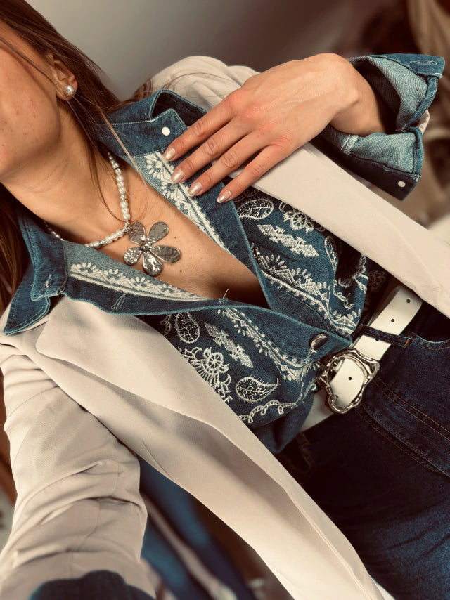 Collar Maga